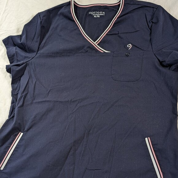 OPTIONS INTERNATIONAL NURSE SCRUB TOP SHIRT SHORT SLEEVE PINK AND BLUE SIZE XL - Picture 2 of 16